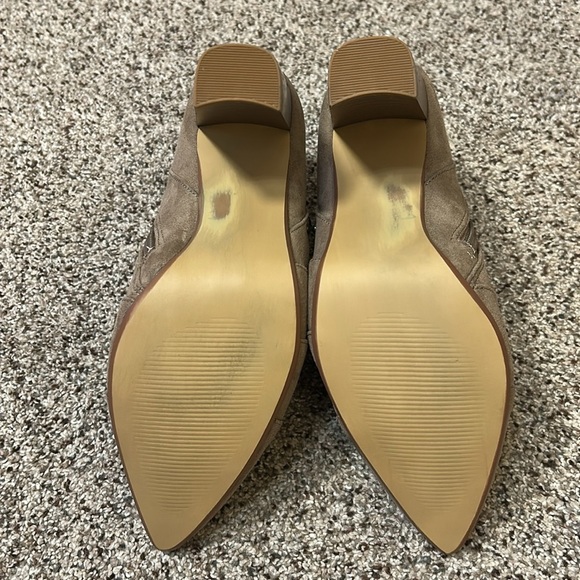 Kaari Blue Tan Studded Kristen Suede Heel Booties size 8 - Picture 9 of 15